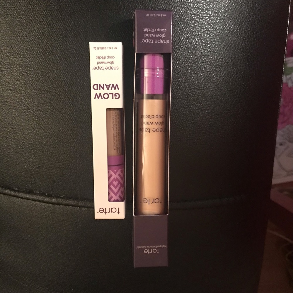 Tarte  concealer, full size & travel in Alight.
